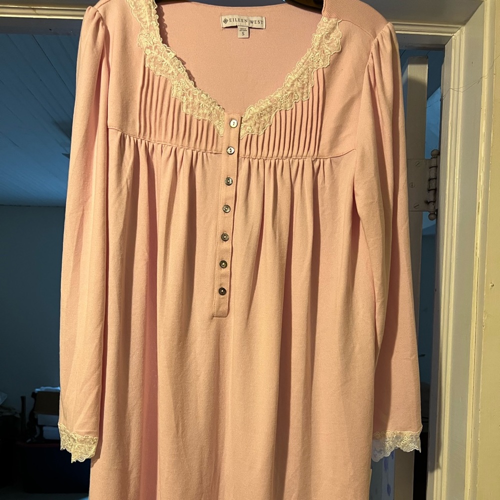 New Eileen West soft long maxi, small nightgown